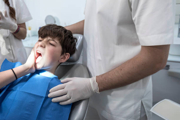 Best Emergency Tooth Extraction in Luna Pier, MI